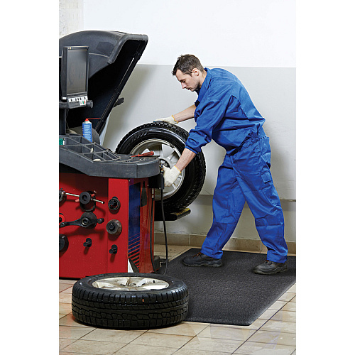 Genuine Joe Soft Step Vinyl Anti-Fatigue Mats Warehouse - 36" Length x 24" Width x 0.375" Thickness - Vinyl - Black - 1 Each (GJO70370)