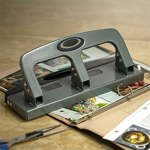 Officemate Deluxe 3-Hole Punch 3 Punch Head(s) - 20 Sheet of 20lb Paper - 9/32" Punch Size - Silver (90102)