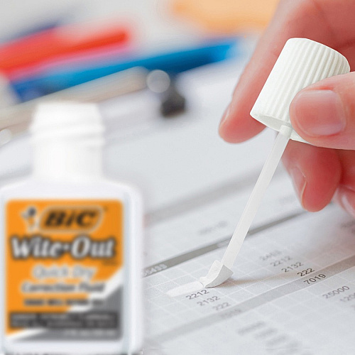 BIC Quick Dry Correction Fluid, White, 1 Pack Foam Brush Applicator - 20 mL - White - Quick Drying, Spill Resistant - 1 / Pack (WOFQDP1WHI)
