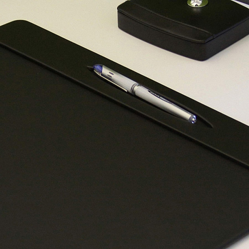 Dacasso Top Rail Pen Well Conference Pad Rectangular - 17" Width x 14" Depth - Felt Backing - Leather - Black - 1 Each (P1023)