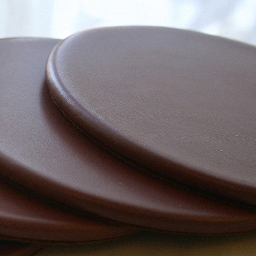 Dacasso Coaster Set with Holder 4 Coaster of 4" Diameter - Circle - Brown - Leather - 1Each - 1 Each (A3245)