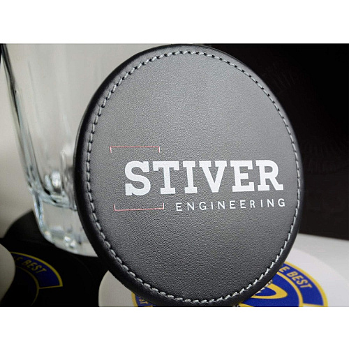 Dacasso Coaster Set with Holder 4 Coaster - Circle - Black - Leather - 1Each - 1 Each (A1245)