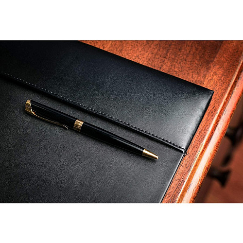 Dacasso Bonded Leather Desk Pad Rectangular - 30" Width x 18" Depth - Felt Backing - Bonded Leather - Black - 1 Each (P1403)