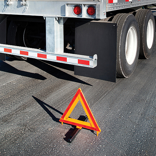 Deflecto Emergency Warning Triangle Kit 17.3" Width x 16.5" Height - Triangle Shape - Reflective, Non-flammable - Outdoor - Orange, Red - 1 Each (73071100)