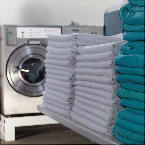 Genuine Joe Economical Powdered Laundry Detergent in Pail 640 oz (40 lb) - Linen Scent - Deodorize, Dye-free, Environmentally Friendly, Non-toxic, Washable, Dye-free, Reusable - Multi - 1 Each (GJO99737)