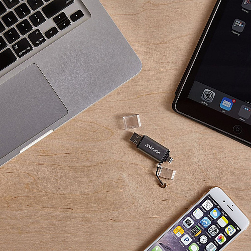 Verbatim 16GB Store 'n' Go Dual Flash Drive 16 GB - USB 3.2 (Gen 1) Type A, Lightning - Graphite - Lifetime Warranty - 1 Each (49304)