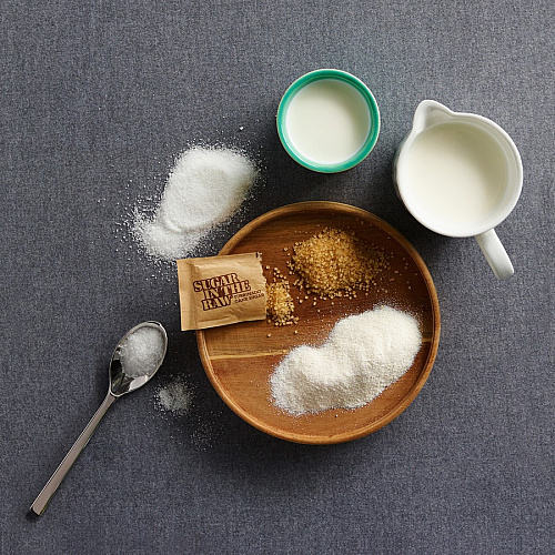 Sugar In The Raw Natural Turbinado Cane Sugar Packets Molasses Flavor - Natural Sweetener - 200/Box - 2 / Carton (50319CT)