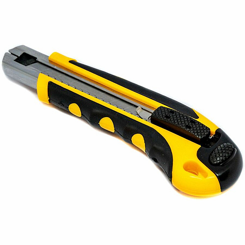 Sparco Cartridge Utility Knife 6.5" Height x 1.8" Width x 0.5" Length - Heavy Duty - Black - 1 Each (15854)