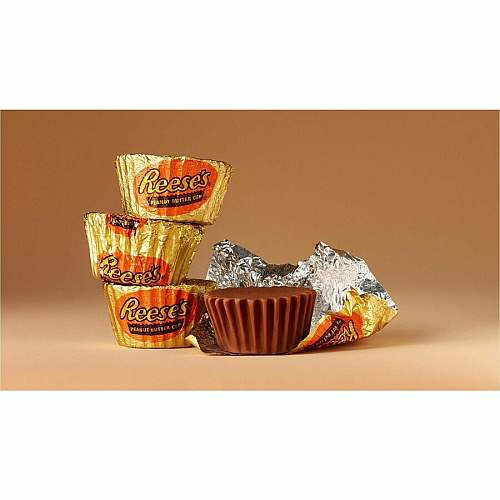 Reese's Candy Peanut Butter, Milk Chocolate - Individually Wrapped - 3.50 lb - 1 Carton (20900055)