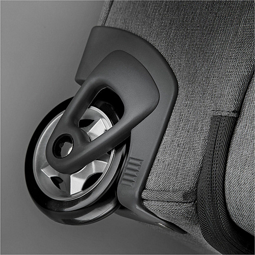 Solo Re:treat Travel/Luggage Case (Carry On) Travel Essential - Gray Handle - 22" Height x 14" Width x 7" Depth - 1 Each (UBN91410)