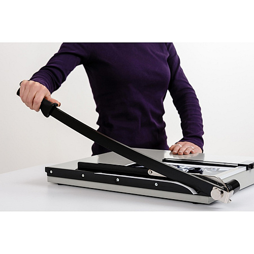 Dahle Vantage 18e Guillotine Paper Trimmer 15 Sheet Cutting Capacity - 18" Cutting Length - 2.5" Height x 26" Width x 15.5" Length - Sturdy, Spring-action Handle, Adjustable Back Stop, Alignment Grid - Metal - Gray - 4 / Carton (40018)