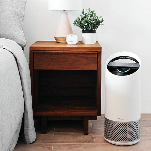 TruSens Air Purifiers with Air Quality Monitor HEPA, Ultraviolet - 375 Sq. ft. - White (Z2000AP)