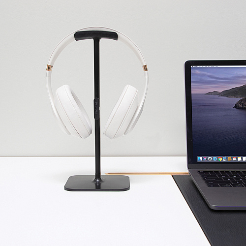 Bluelounge Posto 2.0 Headphone Stand 10" Height x 4.01" Width - Desktop, Desk - Aircraft Aluminum, Plastic - Black (BLUPO2BL)