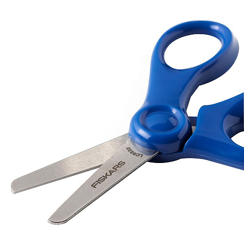 Fiskars 5" Blunt-tip Kids Scissors 5" Overall Length Safety Edge Blade - Blunted Tip - Blue - 1 Each (1941601064)