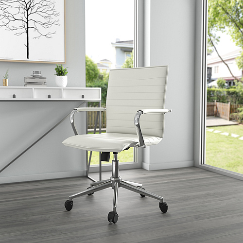 Boss Hospitality Task Chair w/ Arms White Seat Color - Vinyl Seat Material - White Back Color - Vinyl Back Material - 5-star Base - Armrest - 1 Carton (B9533CWT)
