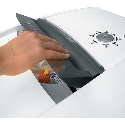 HSM Securio P36 Cross Cut Shredder Continuous Shredder - Cross Cut - 31 Per Pass - for shredding Staples, Paper Clip, Credit Card, Store Card, CD, DVD, 3.5" Floppy Disk, Paper - P-4 - White - 1 Each (1853123)