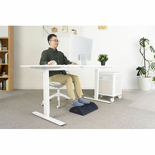 Kensington Premium Comfort Soft Footrest Black - High Density Foam (HDF) - 1 Each (56100)