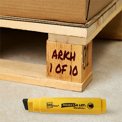 Avery UltraDuty Markers, XL Wide Tip, 12 Black Markers 18 mm Narrow Narrow Chisel, Bold, XL Wide Marker Point - Black Ink - Polyester Tip - 12 / Pack (29866)