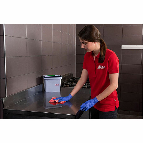 Vileda Professional Breazy Microfiber Cloths 13.78" Length x 13.78" Width - Washable, Hygienic - Red - 25 / Pack (161611)