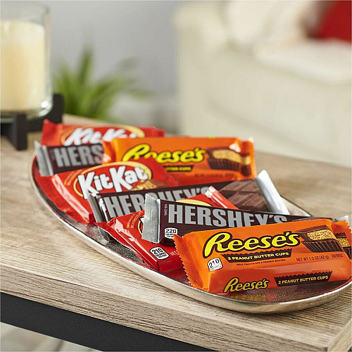 Hershey Chocolate Assortment Milk Chocolate, Peanut Butter - 18 / Carton (24600349)
