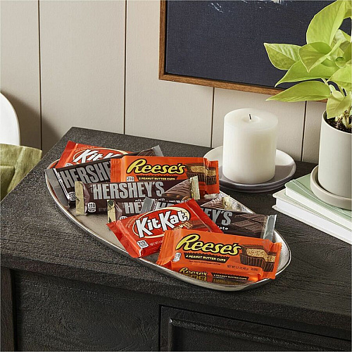 Hershey Chocolate Assortment Milk Chocolate, Peanut Butter, Milk Chocolate with Almond - 2.81 lb - 30 / Carton (24600031)