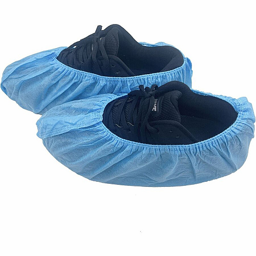 Genuine Joe PolyLite Shoe Covers Recommended for: Hospital, Clinic, Laboratory, Food Processing, Painting - Large - Paint Protection - Polypropylene - Lightweight, Comfortable, Non-skid, Slip Resistant - 150 / Carton (GJO00316)