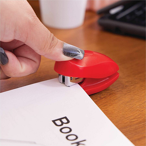 Swingline Tot Mini Stapler with Staples (48212)