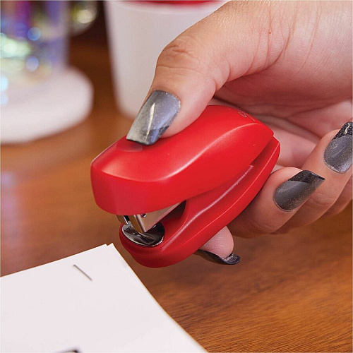 Swingline Tot Mini Stapler with Staples (48212)