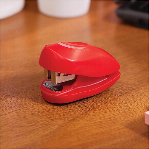 Swingline Tot Mini Stapler with Staples (48212)