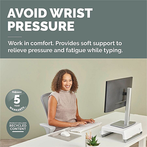 Fellowes Breyta Keyboard Wrist Rest - Sand 0.68" Height x 2.36" Width x 18.50" Depth - Sand - Dust Resistant - Keyboard - Retail (100145444)