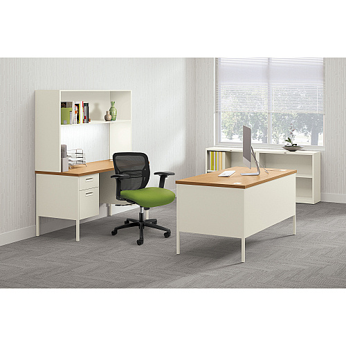 HON Metro Classic HP3276 Pedestal Desk 4 x Box, File Drawer(s) - Double Pedestal - Square Edge - Finish: Harvest, Putty - Glide, Scratch Resistant, Spill Resistant, Stain Resistant, Liquid Resistant, Sturdy, Durable - For File Storage, Workstati (P3276CL)