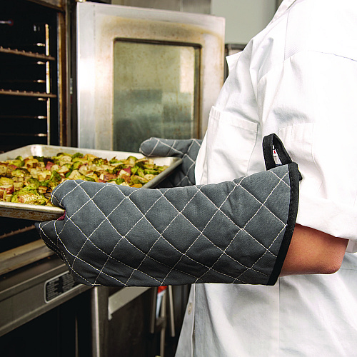 San Jamar Bestguard Oven Mitt, 17", WebGuard Plus Fabric, Black, Pair (800FG17BK)
