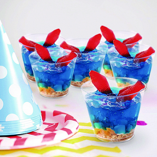 Swedish Fish Grab-and-Go Candy Snacks In Reception Box, 240-Pieces/Box (43146)