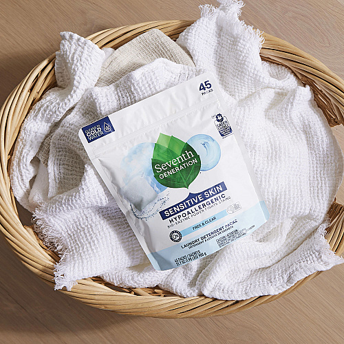 Seventh Generation Natural Laundry Detergent Packs, Powder, Unscented, 45 Packets/Pack, 8/Carton (22977CT)