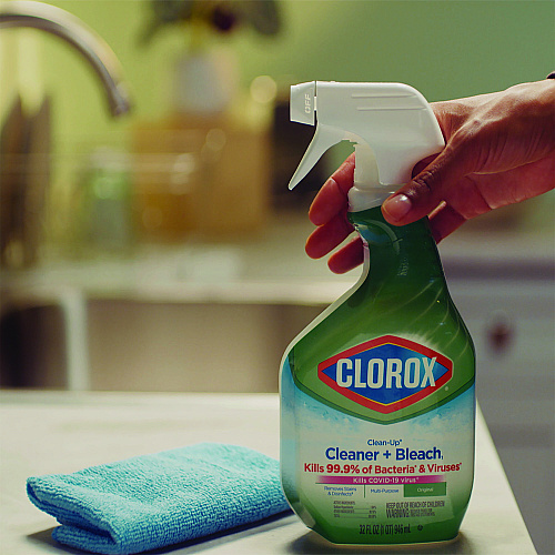 Clorox Clean-Up Cleaner + Bleach, Original, 32 oz Spray Bottle, 9/Carton (31221)