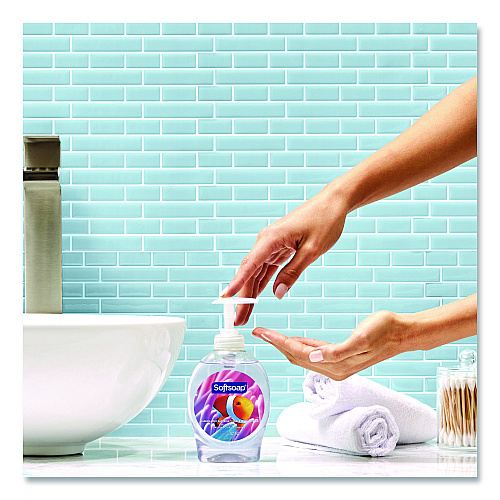 Softsoap Moisturizing Hand Soap, Fresh, 7.5 oz Bottle (26800)