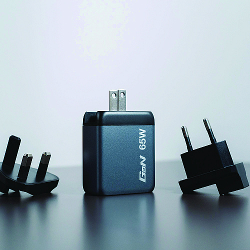 Verbatim 65 W 3-Port GaN Wall Charger, Black/Gray (32201)
