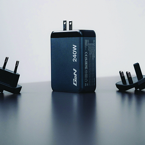 Verbatim 240 W 4-Port GaN Wall Charger, Black/Gray (32205)