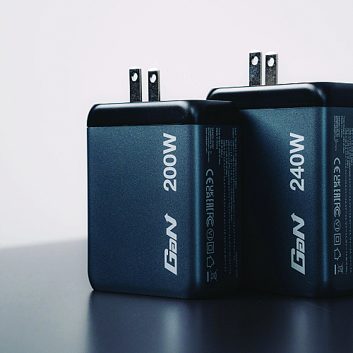 Verbatim 240 W 4-Port GaN Wall Charger, Black/Gray (32205)