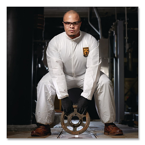 KleenGuard A40 Coveralls, Open Wrists and Ankles, Medium, White, 25/Carton (44312)