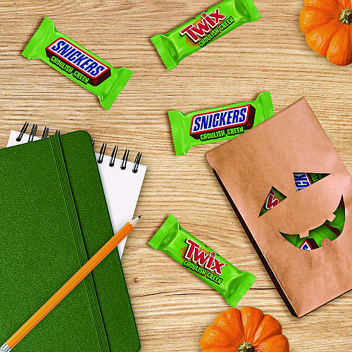 Mars Mixed Chocolate and Gummies Variety, Halloween Bundle, 2 Bags, 155 Pieces (60004105)