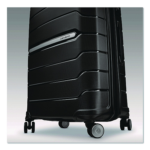 Samsonite Freeform Hard Side Carry-On Suitcase, Four-Wheeled Spinner, 20.95 x 13.8 x 31.1, Black (782571041)