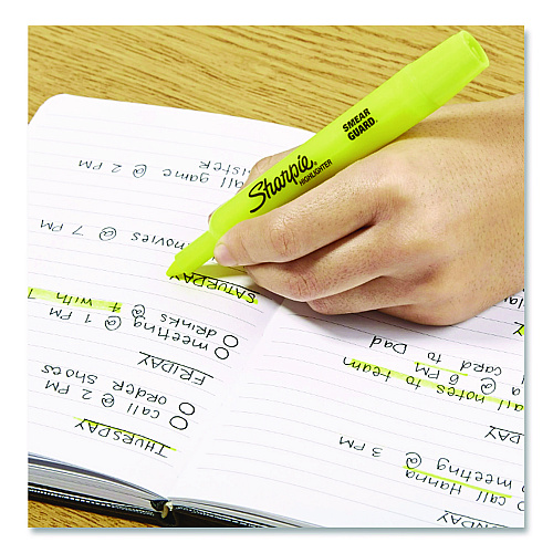 Sharpie Smear Guard Tank Highlighters, Assorted Ink, Chisel Tip, Assorted Barrel, 20/Pack (25018)