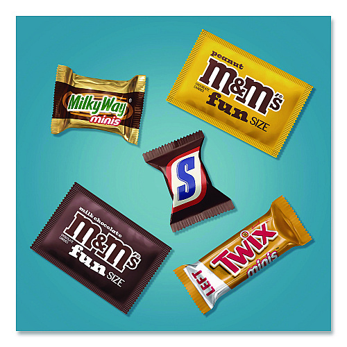 Mars Mini Milk Chocolate and Pringles Snack Stacks Variety Combo Pack, 62 oz Bag Mini/Fun Size, (36) Cups Assorted Flavors/Bundle (60004170)
