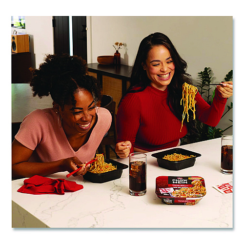 Nissin Teriyaki Beef Chow Mein Noodles, 4 oz Bowl, 8/Carton (NIS08723)