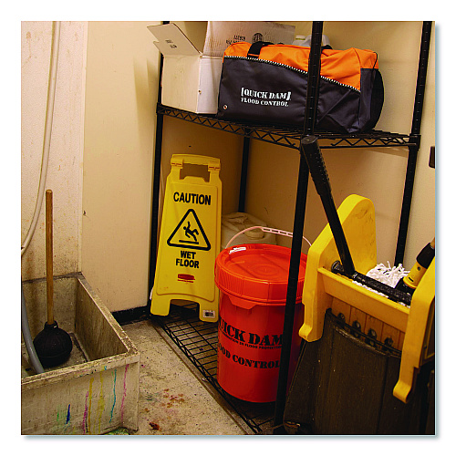 Quick Dam Flood Barrier Duffel Bag Kit, (1) Duffel, (4) 17 ft Flood Barriers (QDDUFF174)