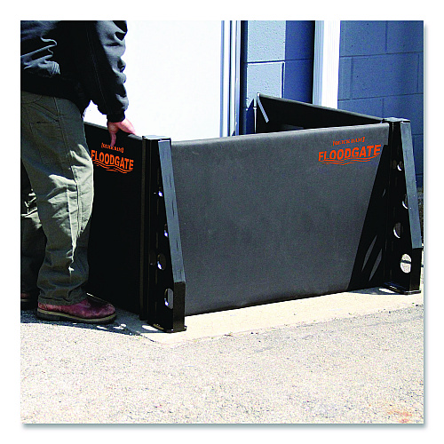 Quick Dam Flood Gate 3-Way Stanchion Set, 11" x 36" x 7" (QDFGST3WC)