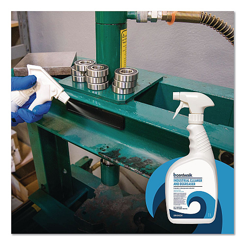 Boardwalk Industrial Cleaner and Degreaser, Spearmint Scent, 32 oz Bottle, 12/Carton (4834)