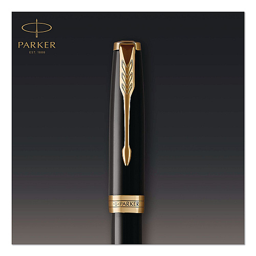 Parker Sonnet Fountain Pen, with Gift Box, Medium 1 mm, Black Ink, Black/Gold Barrel (1931495)