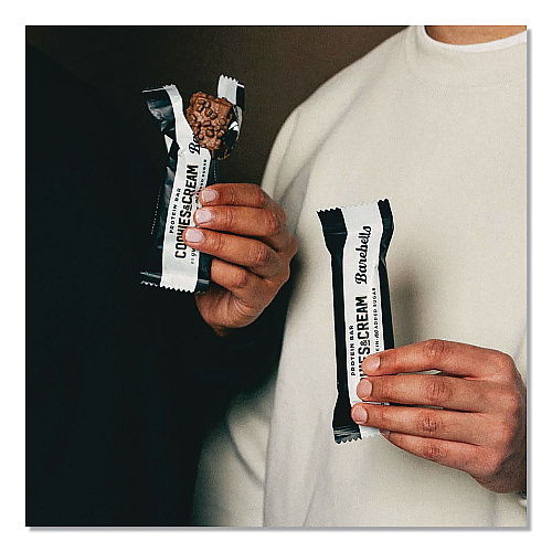 Barebells Cookies and Cream Protein Bars, 1.9 oz Individually Wrapped, 12/Box (VTN42964)